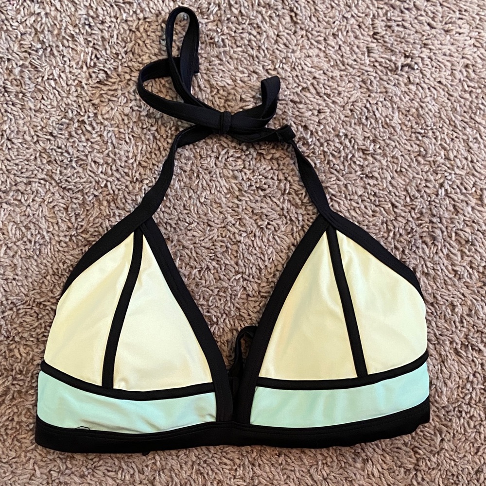 Xhilaration Teal D/DD Bikini Top